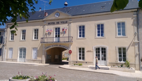MAIRIE FACADE