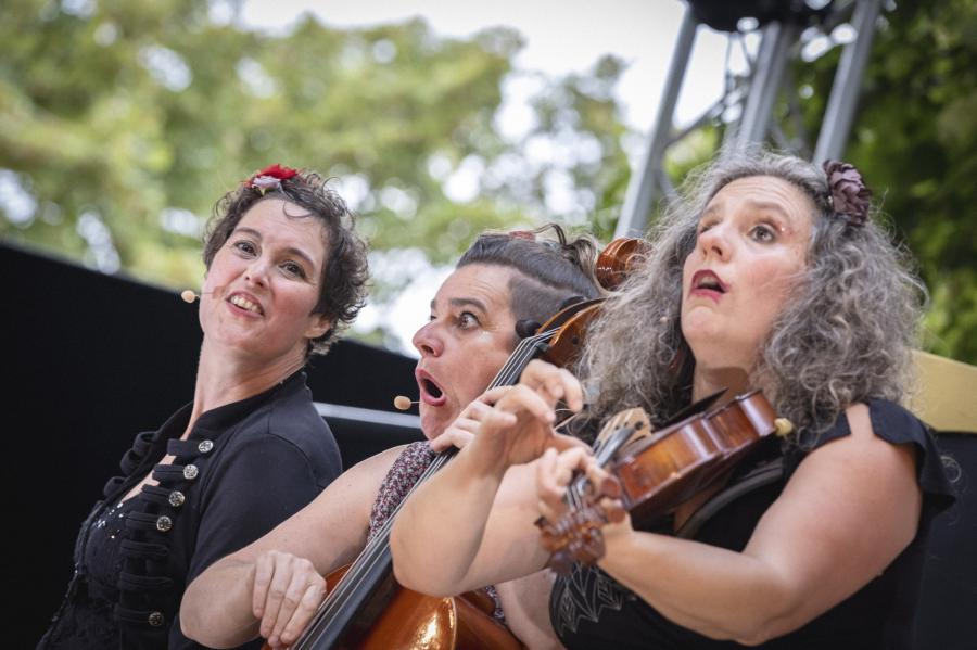 trio_des_momes_-_credit_photo_camille_montrose