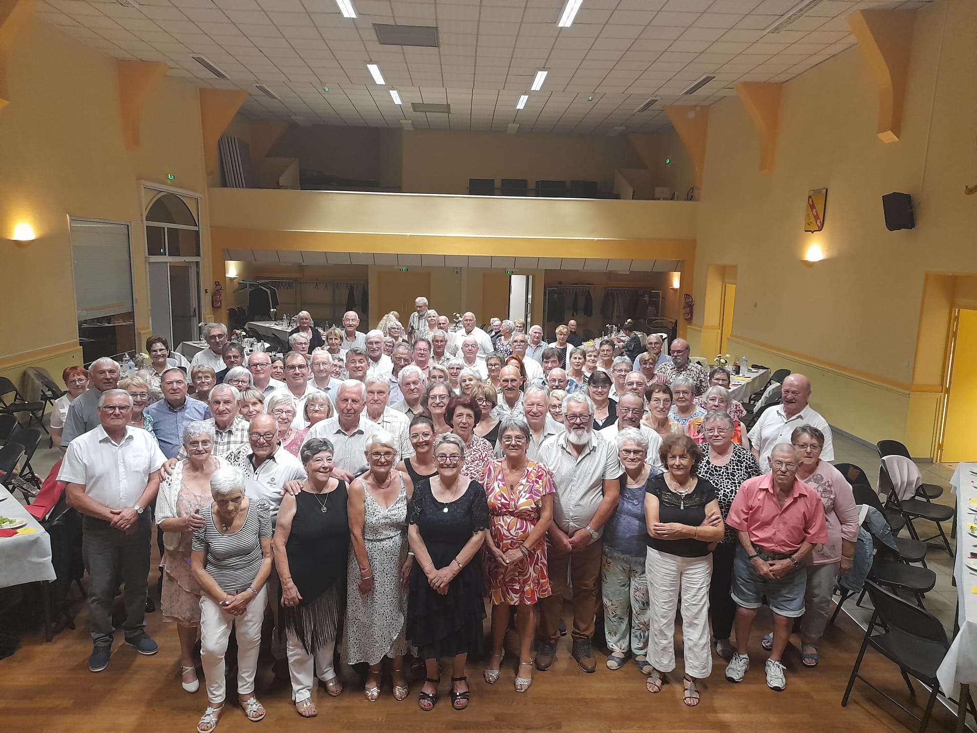 Photo de groupe lors de la soirée de clôture